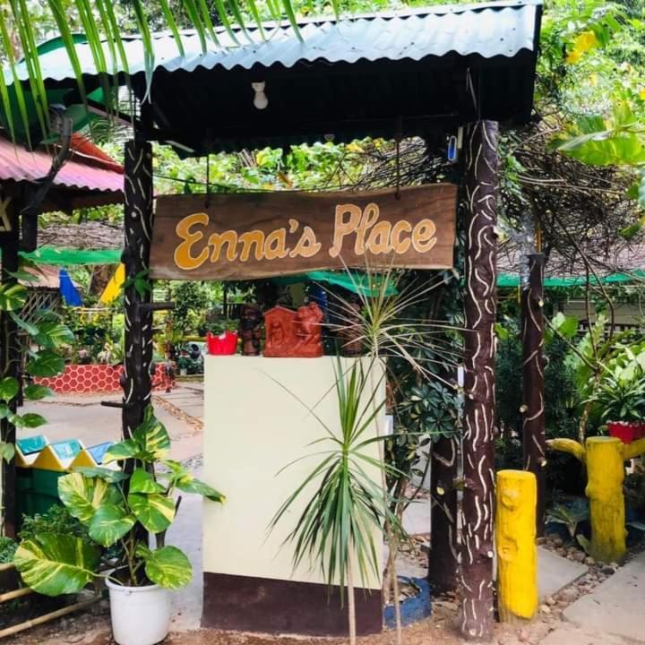 Enna'S Place Hotel Coron Bagian luar foto