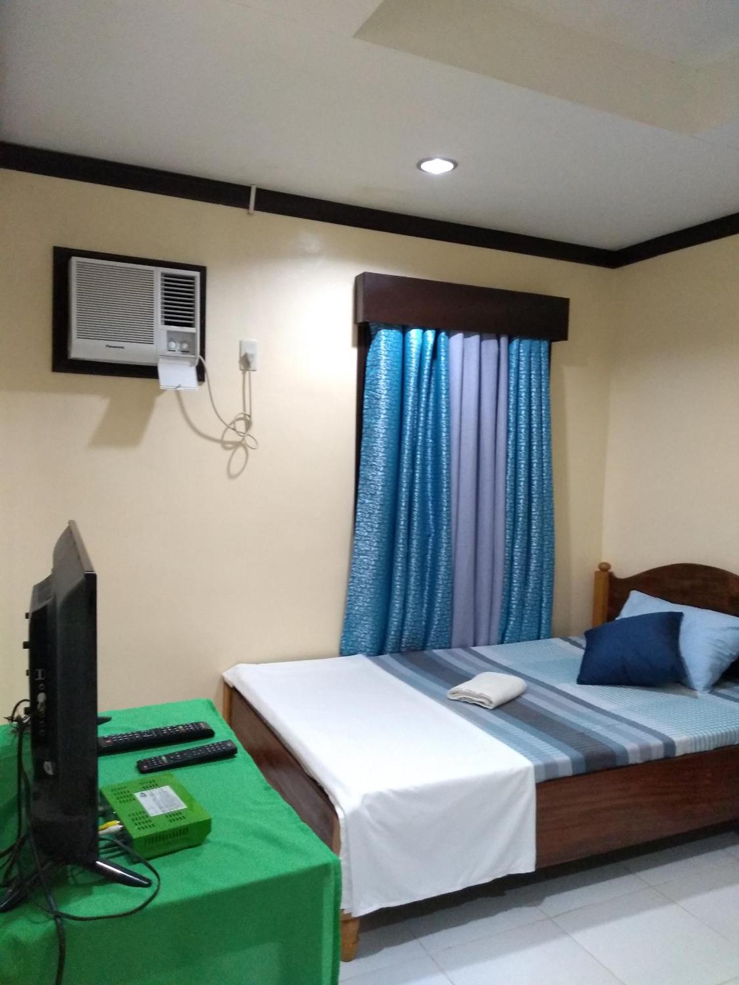 Enna'S Place Hotel Coron Bagian luar foto